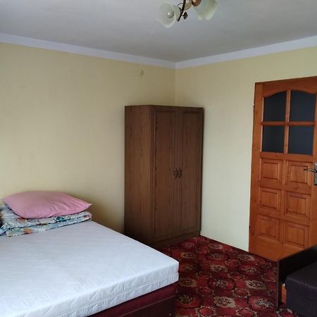 Trzech Koron 16 Hotell Sromowce Wyzne Exteriör bild