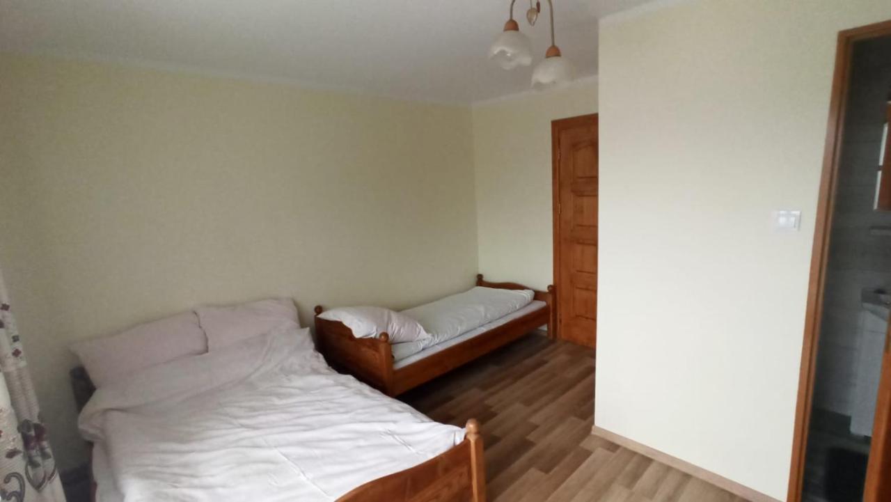 Trzech Koron 16 Hotell Sromowce Wyzne Exteriör bild