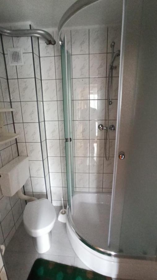 Trzech Koron 16 Hotell Sromowce Wyzne Exteriör bild